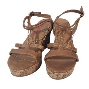 JELLY POP Womens Brown Sandals Wedge Heels Size 9M Strappy Cork Charms Open Toe